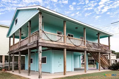 214 E Bay Avenue, Seadrift, TX 77983 - Photo 2