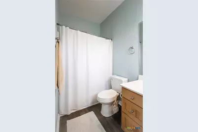 214 E Bay Avenue, Seadrift, TX 77983 - Photo 24