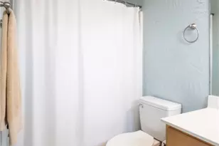 214 E Bay Ave, Seadrift, TX 77983 - Photo 24