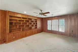 700 Park St, Gatesville, TX 76528 - Photo 10