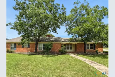 700 Park Street, Gatesville, TX 76528 - Photo 2