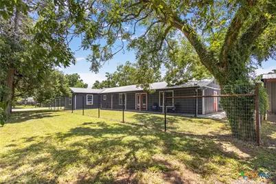 219 Burt, Yoakum, TX 77995 - Photo 2