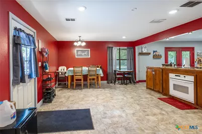 219 Burt, Yoakum, TX 77995 - Photo 4