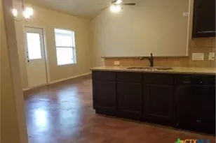 227-229 Ragsdale Way, New Braunfels, TX 78130 - Photo 4