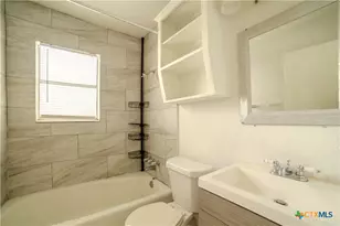 1014 N 12th St, Killeen, TX 76541 - Photo 12