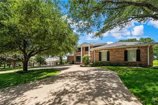 617 Bluebonnet Ln, Temple, TX 76502 - Photo 2