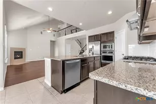 2746 Sueno Pt, San Antonio, TX 78245 - Photo 8