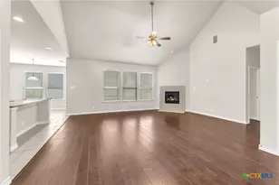 2746 Sueno Pt, San Antonio, TX 78245 - Photo 4