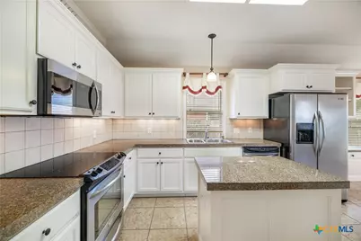 322 Green Gable Drive, Victoria, TX 77904 - Photo 10