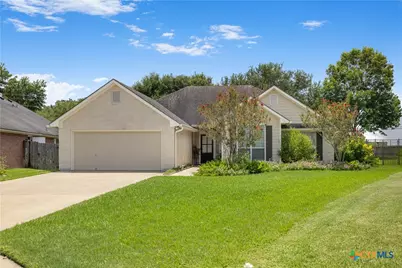 322 Green Gable Drive, Victoria, TX 77904 - Photo 2