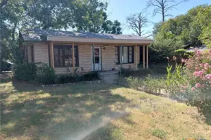 502 N Boundary St, Burnet, TX 78611 - Photo 2