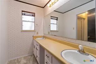 2676 Woodcrest Dr, Canyon Lake, TX 78133 - Photo 14