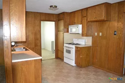 2202 S 53rd Street, Temple, TX 76504 - Photo 10