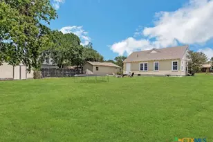 404 Fennimore St, Gatesville, TX 76528 - Photo 4