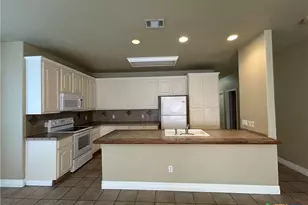 3049 Pine Valley Dr, New Braunfels, TX 78130 - Photo 8