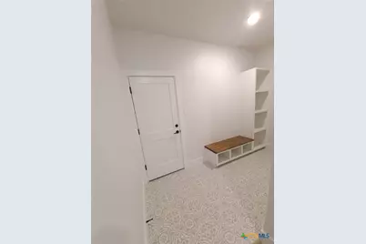 524 E 25th Street, Belton, TX 76513 - Photo 8