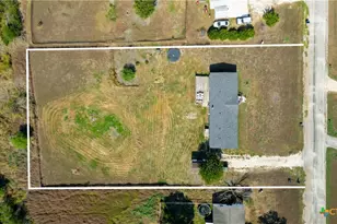 240 Broward Ave, Marion, TX 78124 - Photo 2