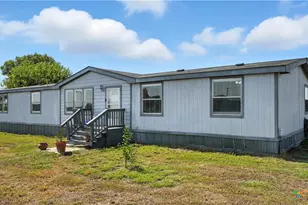 240 Broward Ave, Marion, TX 78124 - Photo 6