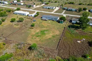 240 Broward Ave, Marion, TX 78124 - Photo 28