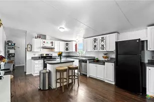 240 Broward Ave, Marion, TX 78124 - Photo 8