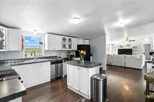 240 Broward Ave, Marion, TX 78124 - Photo 14