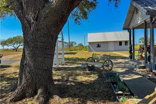 478 FM136, Woodsboro, TX 78393 - Photo 36