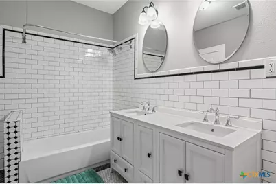 617 N Beal Street, Belton, TX 76513 - Photo 32