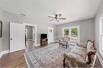 617 N Beal Street, Belton, TX 76513 - Photo 12