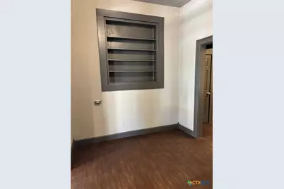 753 N Austin Street, Seguin, TX 78155 - Photo 6