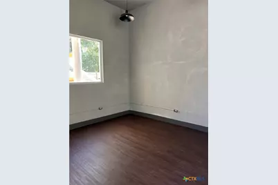 753 N Austin Street, Seguin, TX 78155 - Photo 12