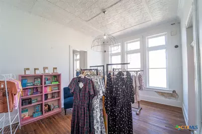 102 S Main Street, Victoria, TX 77901 - Photo 30