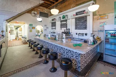 102 S Main Street, Victoria, TX 77901 - Photo 16