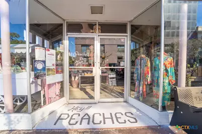 102 S Main Street, Victoria, TX 77901 - Photo 2