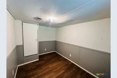 311 Carver Street, Edna, TX 77957 - Photo 10