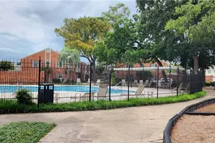 437 Bendwood Dr, Houston, TX 77024 - Photo 42