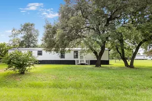 5826 W 2nd St, Sheridan, TX 77475 - Photo 2