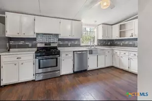 5826 W 2nd St, Sheridan, TX 77475 - Photo 8