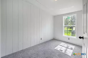 5826 W 2nd St, Sheridan, TX 77475 - Photo 14