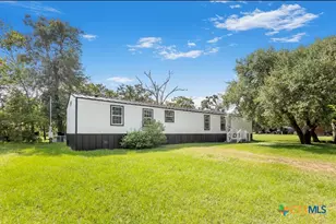 5826 W 2nd St, Sheridan, TX 77475 - Photo 1