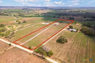 2998 County Rd 302, Floresville, TX 78114 - Photo 30