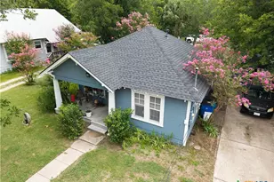 1111 McLain St, Taylor, TX 76574 - Photo 22