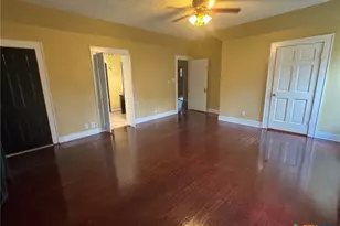 1004 East 10th, Cameron, TX 76520 - Photo 10