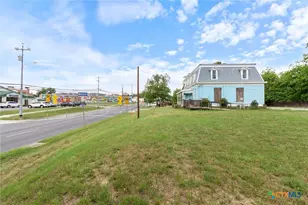 321 S L B J Dr, San Marcos, TX 78666 - Photo 20