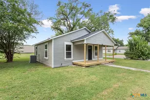 202 S 23rd St, Temple, TX 76504 - Photo 2