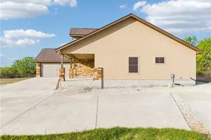 6197 Pfeil Rd, Schertz, TX 78154 - Photo 6