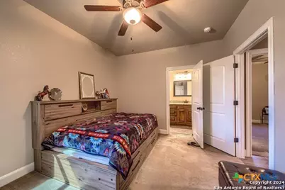 6197 Pfeil Road, Schertz, TX 78154 - Photo 20