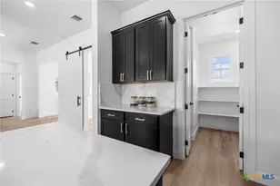 15926 Brazos Dr, Temple, TX 76502 - Photo 10