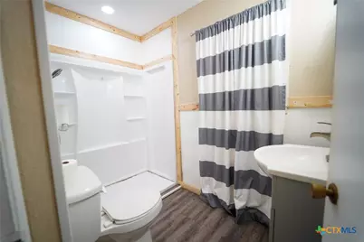 1005 E Polk Avenue, Victoria, TX 77901 - Photo 6