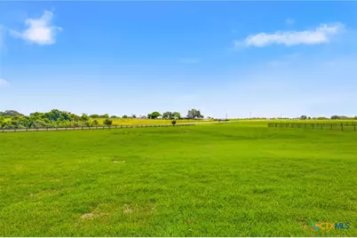 73 Escalera Ranch Road, Victoria, TX 77905 - Photo 6