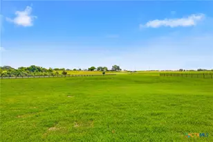 73 Escalera Ranch Rd, Victoria, TX 77905 - Photo 6